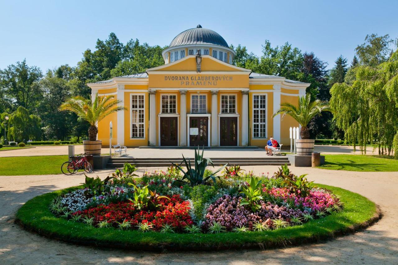Pension Boulevard Waldsassen Exterior photo
